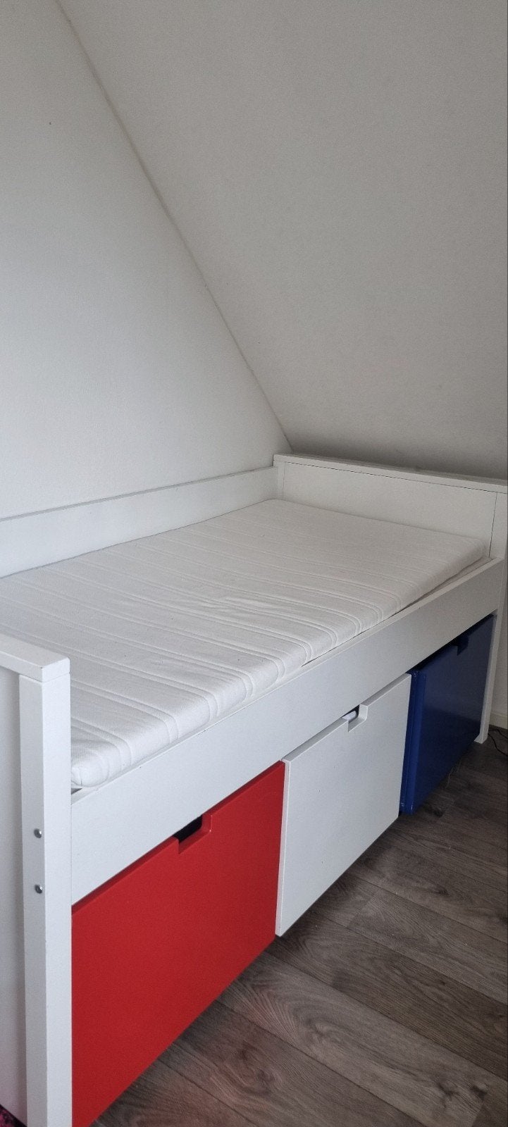 Bopita bed met lades, inclusief matras en topper, Ophalen, Gebruikt, 90 cm, Eenpersoons
