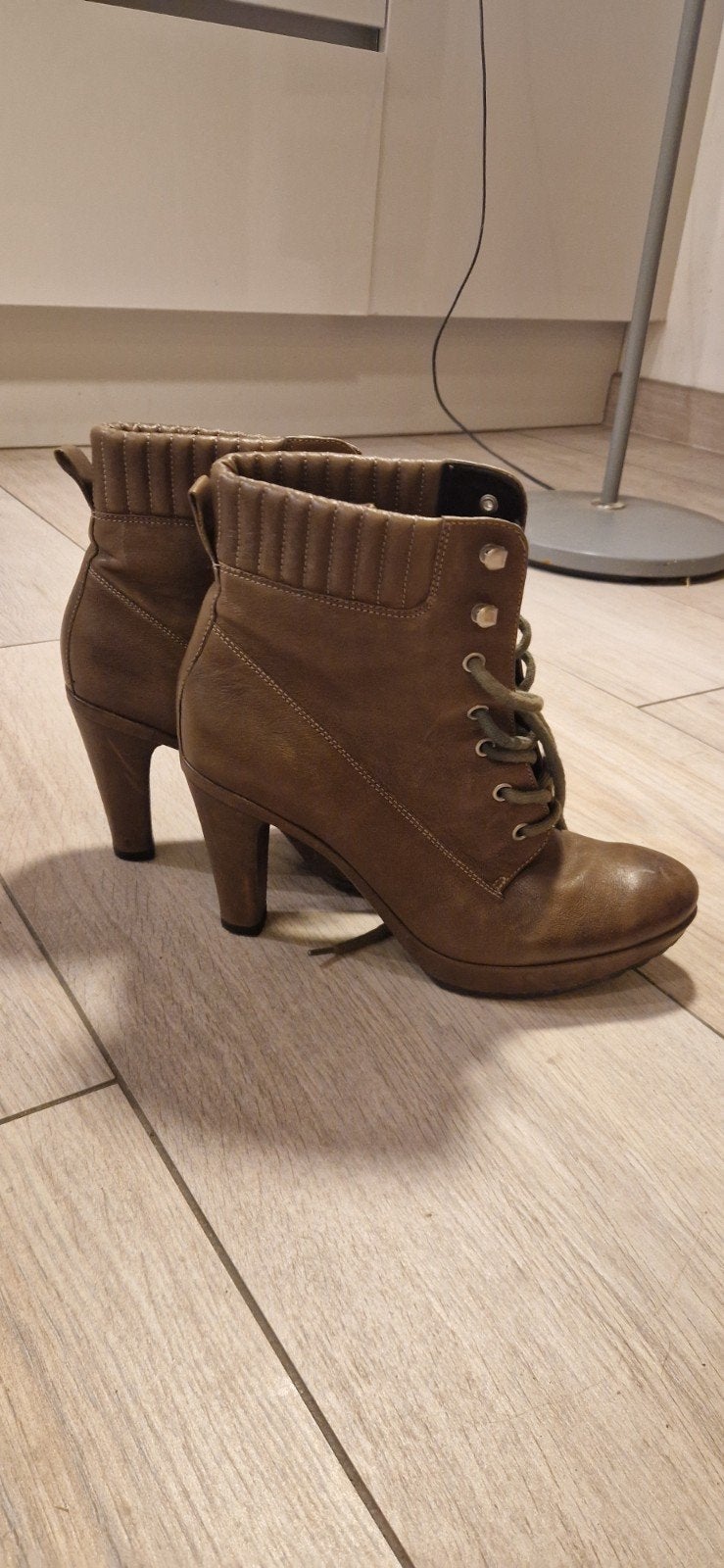 Ecco donkergroene enkellaarsjes met hak 9cm, Ecco, Bruin, Lage of Enkellaarzen, Ophalen of Verzenden