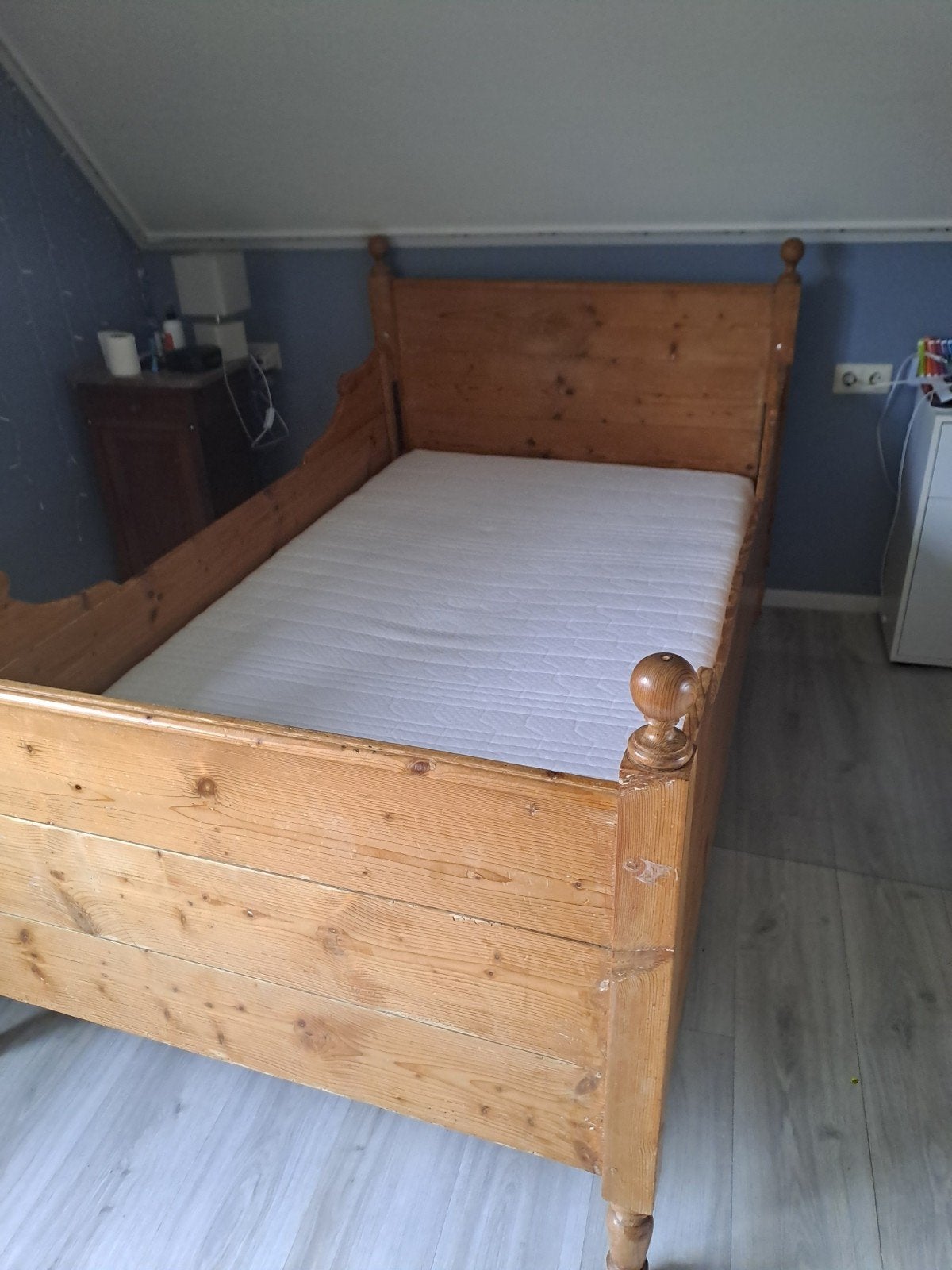 Massief  grenen houten bed met lattenbodem - 110 x 190 cm, Huis en Inrichting, Slaapkamer | Bedden, Ophalen, 190 cm of minder