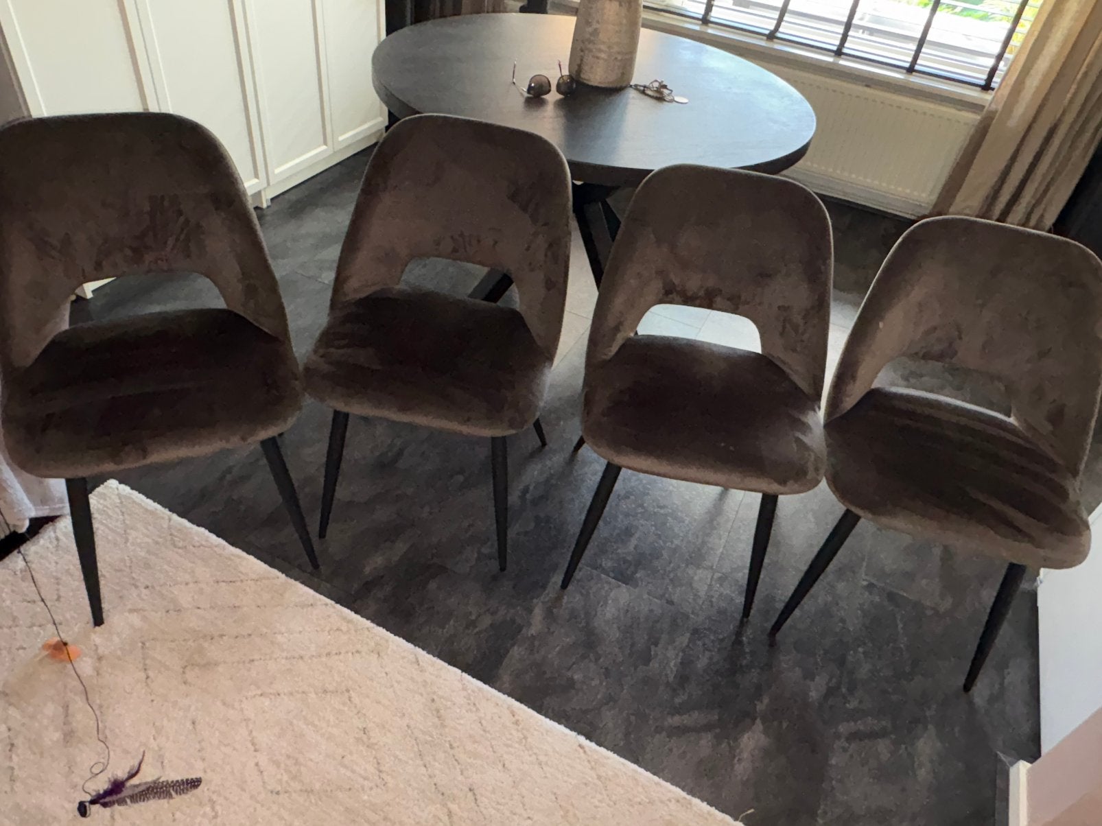 4 velvet eetkamerstoelen van kwantum, Ophalen, Gebruikt, Stof, Vier