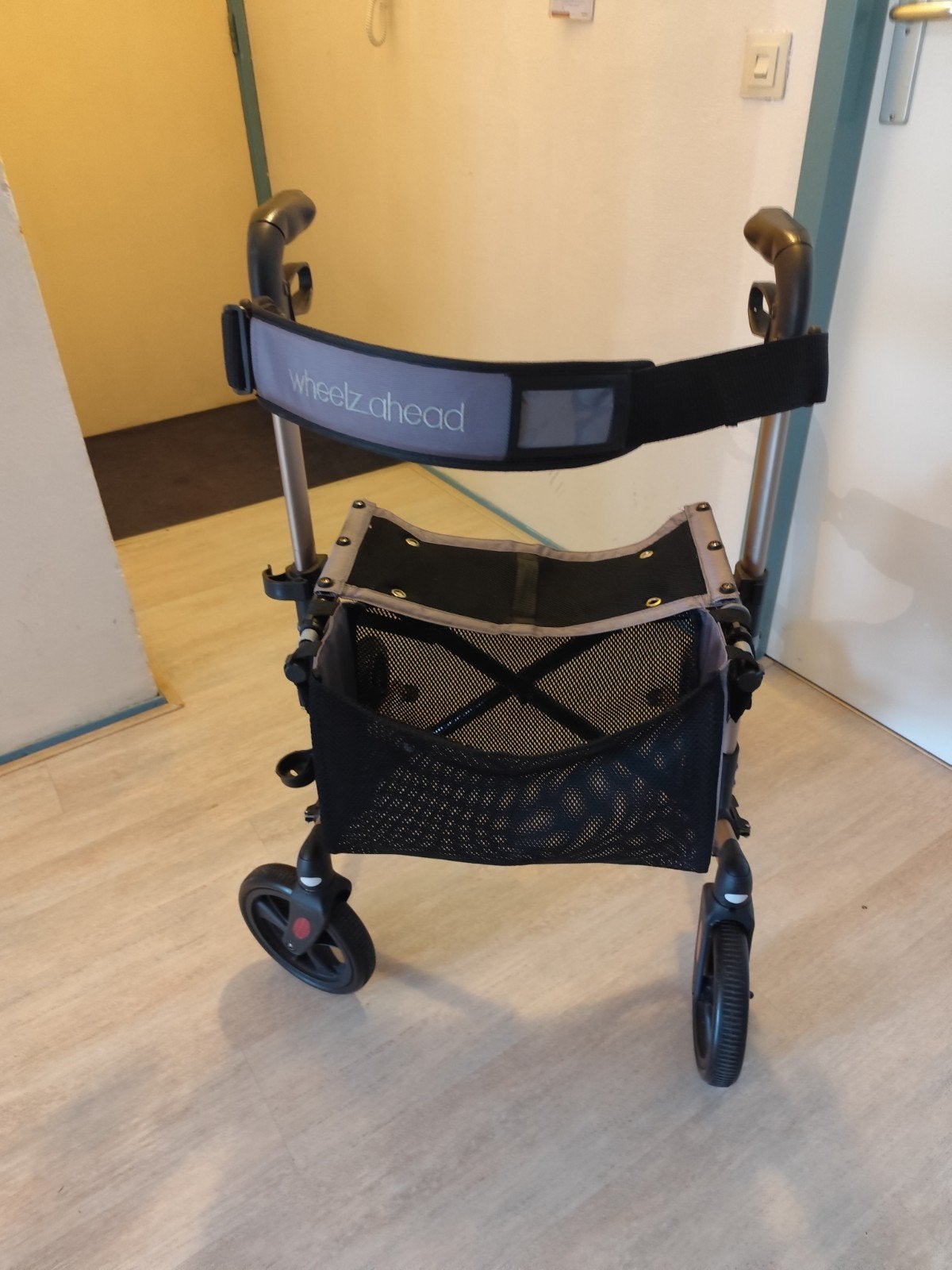 Wheelzahead rollator, Ophalen, Zo goed als nieuw