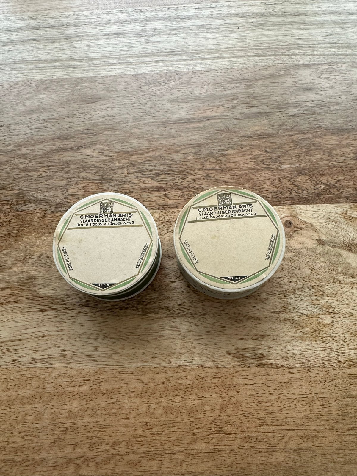 Twee vintage ronde kartonnen doosjes Dr. Cornelis Moerman, Antiek en Kunst, Ophalen