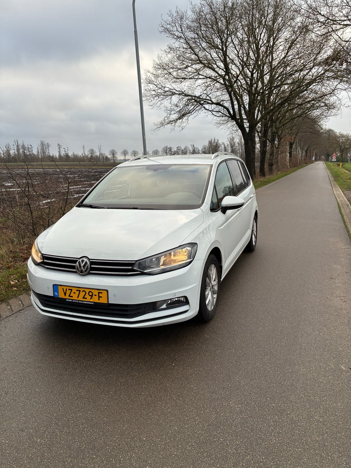 Volkswagen Touran Grijskenteken Marge, Auto's, Bestelauto's, Zwart, 4 cilinders, 150 pk, Volkswagen