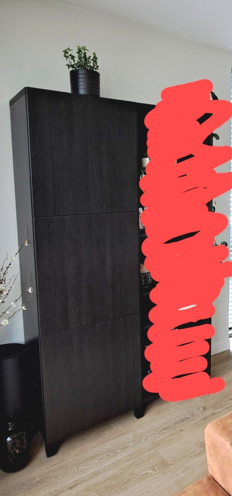 Besta kast, Ophalen, Zo goed als nieuw