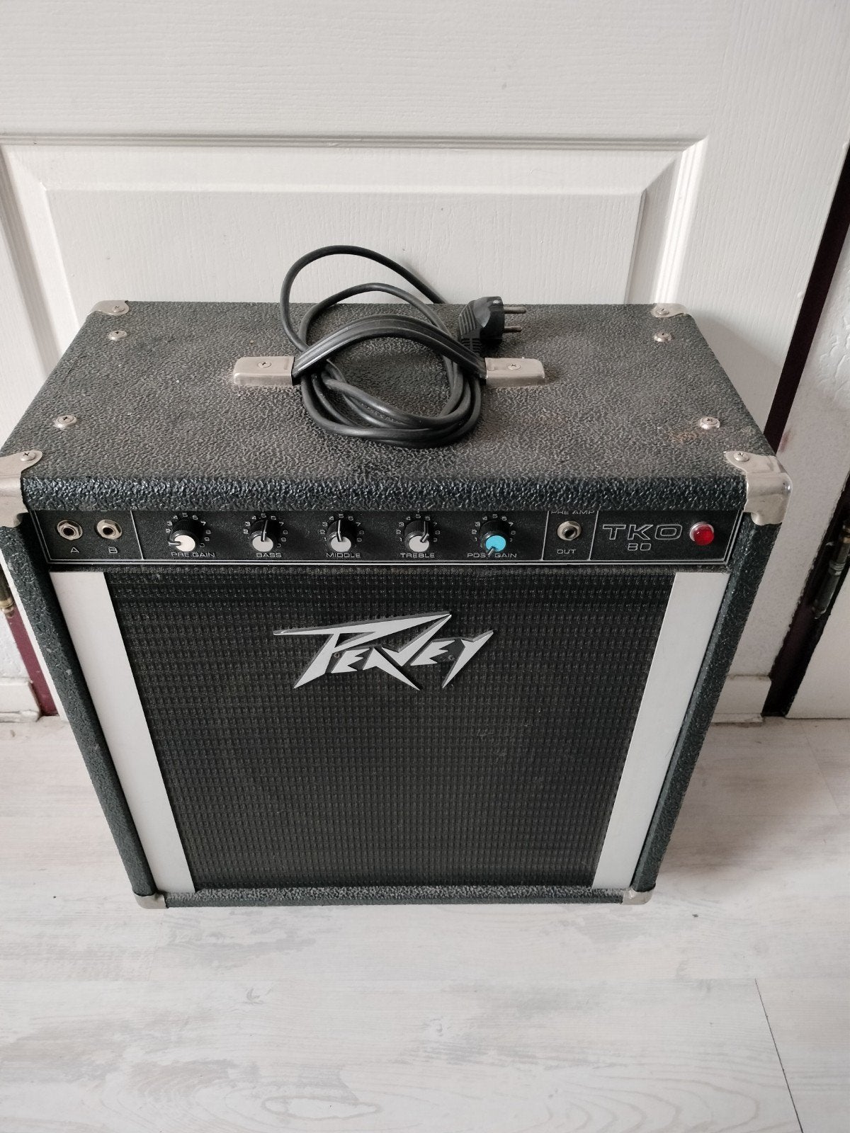 Peavey TKO 80 Basgitaar / gitaar / keyboard versterker, Ophalen, Gebruikt, Basgitaar, 50 tot 100 watt