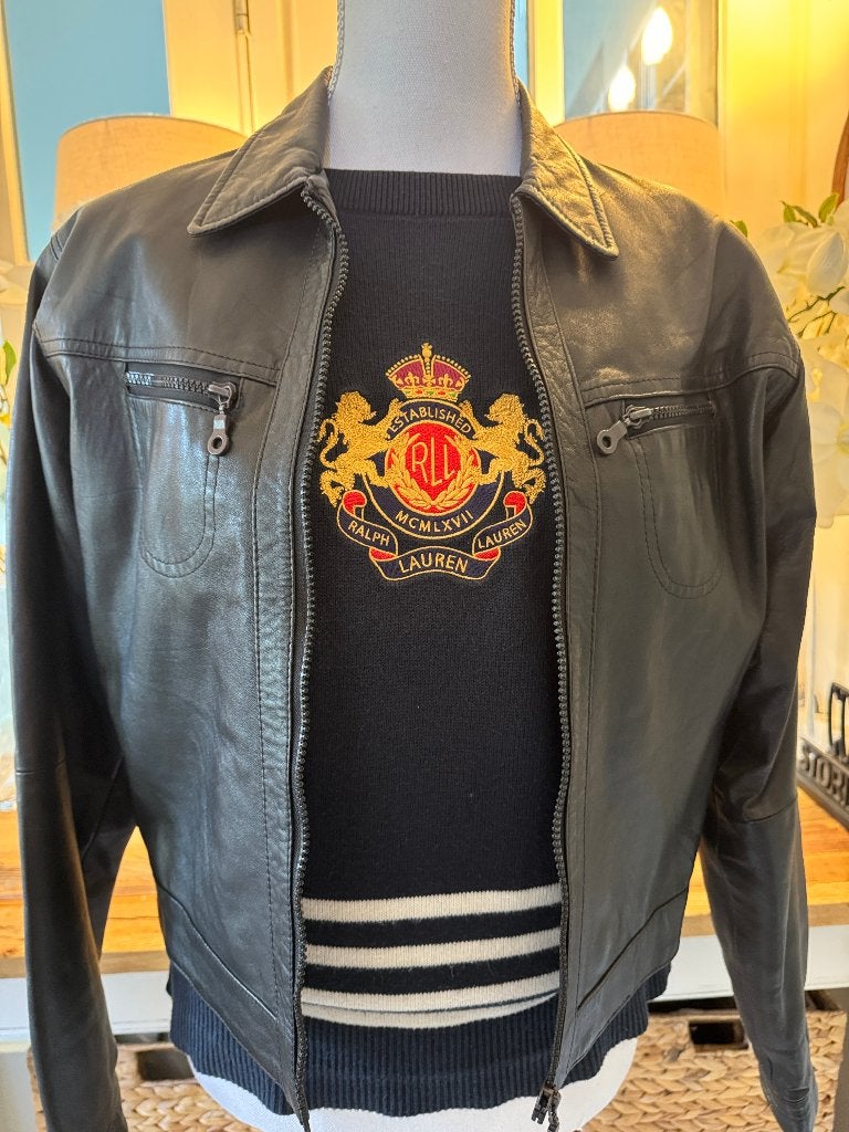 Zwart leren jasje Feature, 40/M, 100% leer., Kleding | Dames, Jassen | Winter, Verzenden, Zo goed als nieuw, Maat 38/40 (M), Zwart
