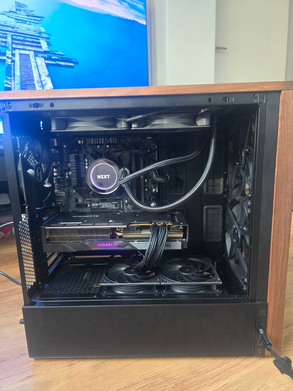Krachtige PC: Ryzen 9 5900X, RX 7800 XT, 32GB RAM, Computers en Software, Desktop Pc's, Zo goed als nieuw, 4 Ghz of meer, SSD