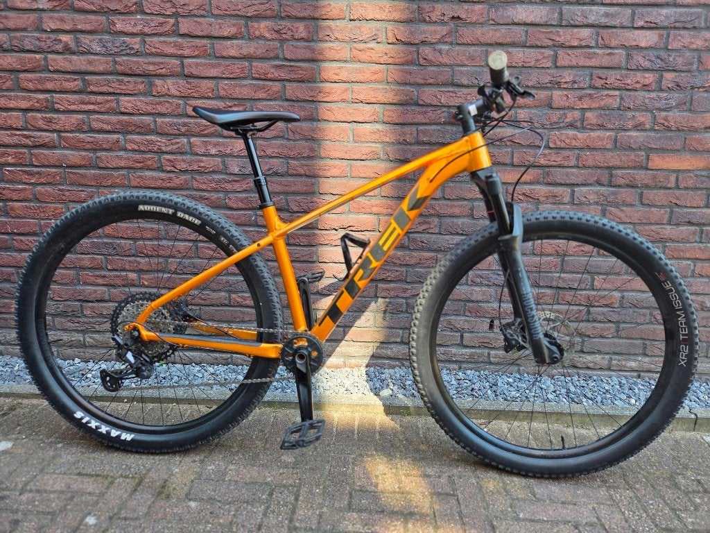 MTB TREK X-CALIBER 9 Framemaat M 29 Oranje, Fietsen en Brommers, Hardtail, 49 tot 53 cm, Zo goed als nieuw, Dames