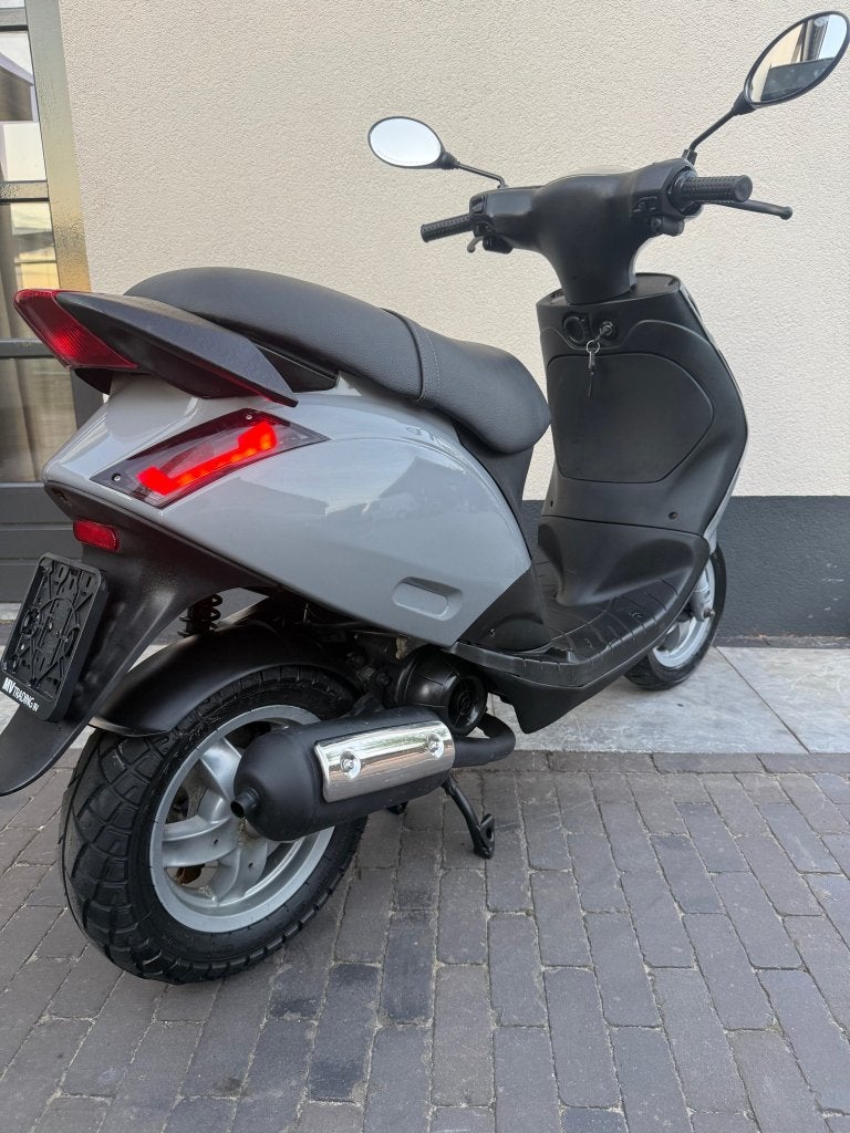 ⭐️Piaggio zip 2 takt 50cc Nardo grijs 10691 km Brom⭐️, Fietsen en Brommers, Niet ingevuld, Niet ingevuld, Niet ingevuld