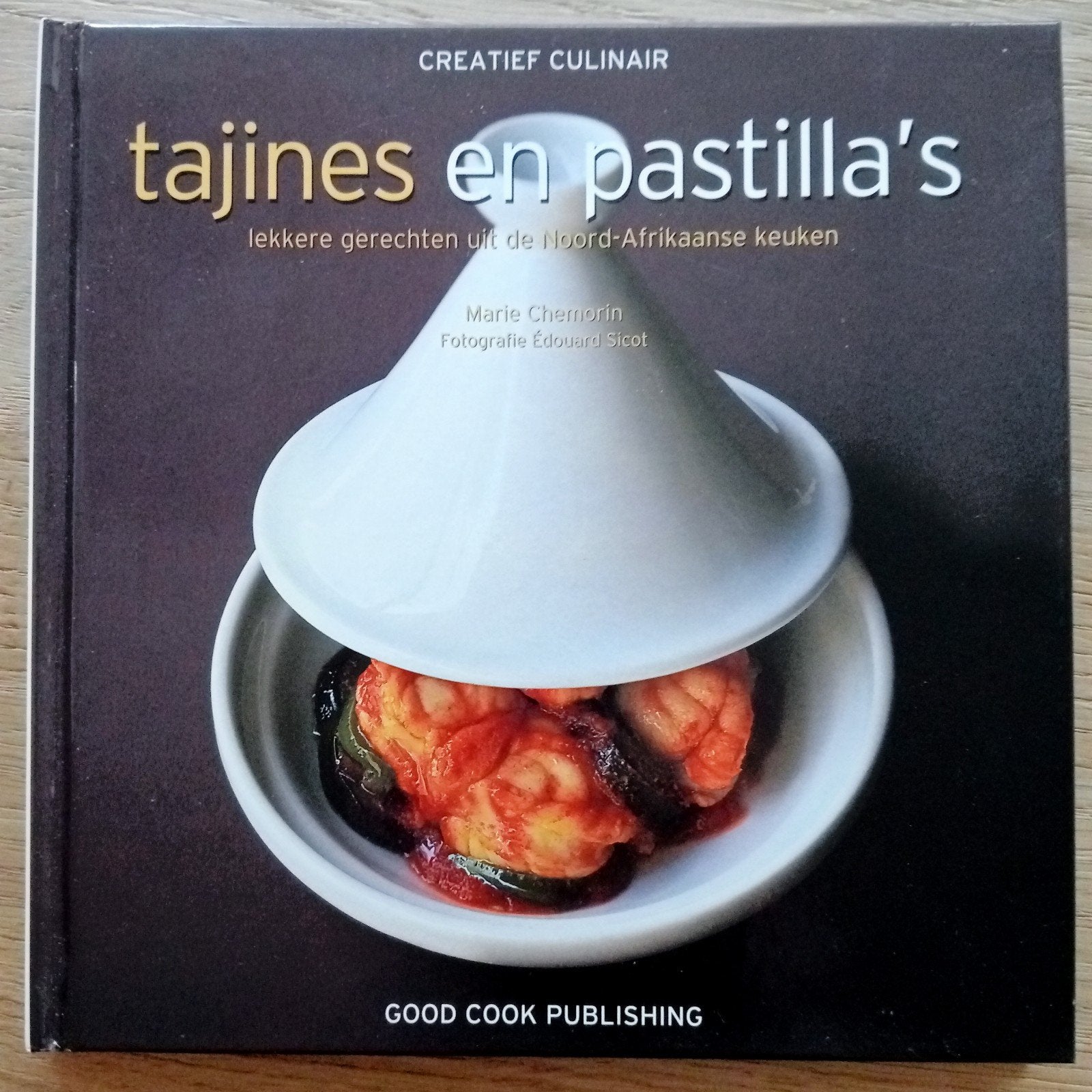 M. Chemorin - Tajines en Pastilla's, Ophalen of Verzenden, Zo goed als nieuw, M. Chemorin