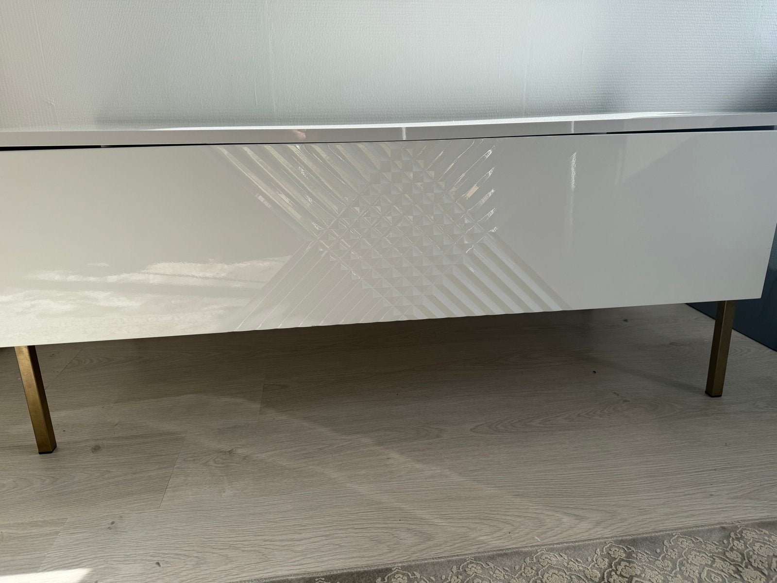 Witte hoogglans salontafel met gouden poten 120 cm, Ophalen, Kunststof, 100 tot 150 cm, Zo goed als nieuw