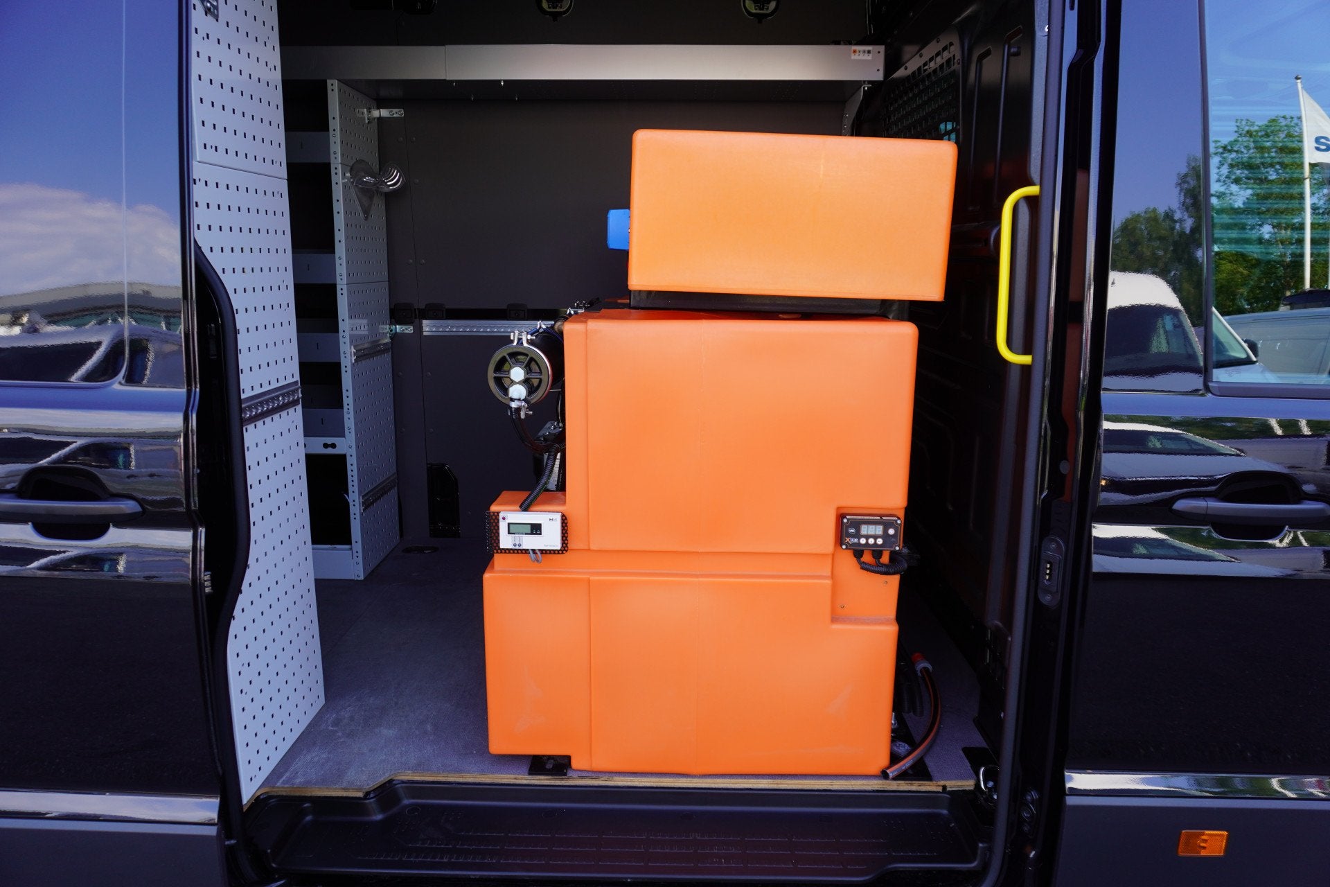 MAN TGE 180pk Automaat L3H3/L2H2 Osmose wasinstallatie Apple, Gebruikt, Zwart, Bedrijf, Diesel