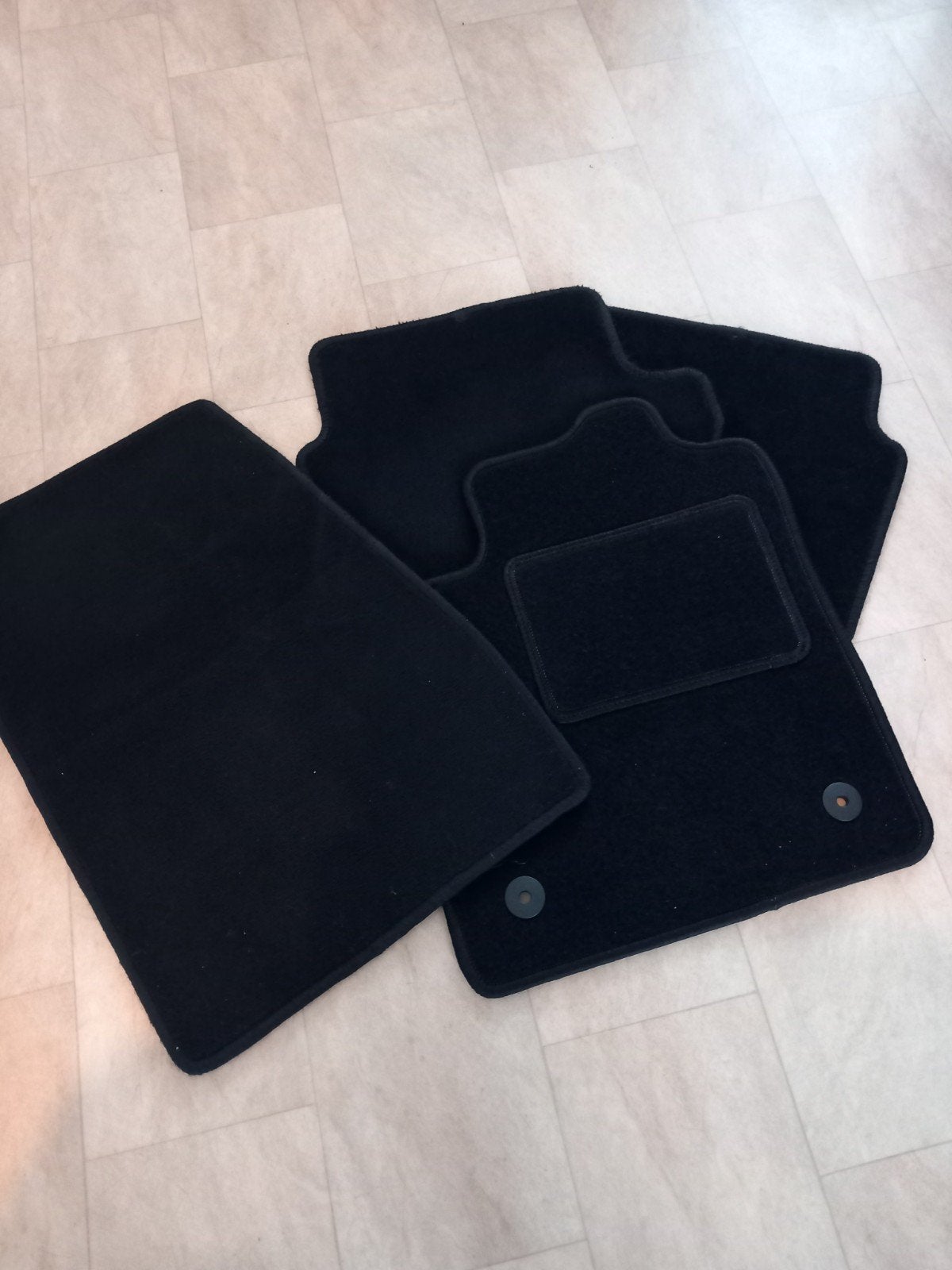 Foto 5 van Automatten Ford Fiesta/Puma (tot 2025) - 2 sets