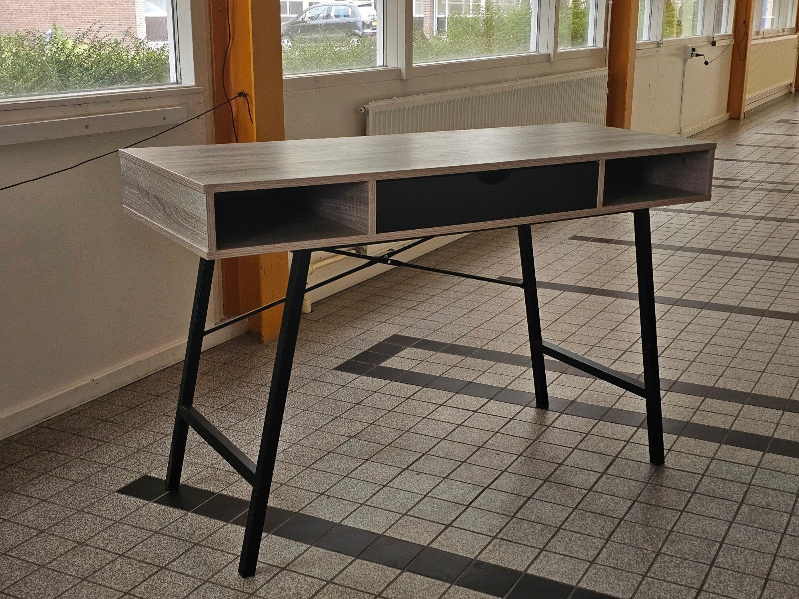Nette industriële bureau, Ophalen, Zwart, Met lades, Spaanplaat of MDF