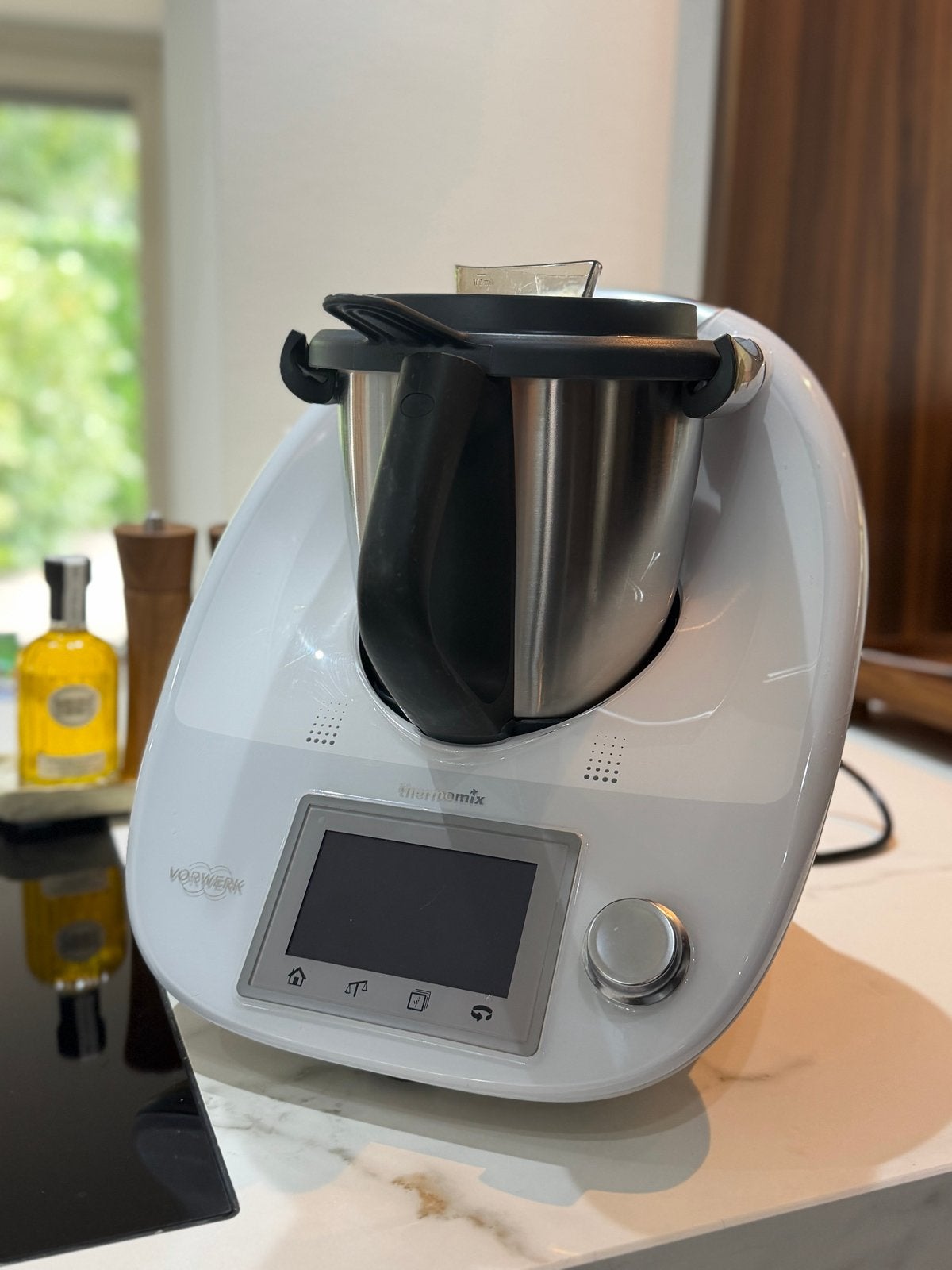 Thermomix TM5, Ophalen, 3 snelheden of meer, Zo goed als nieuw, 2 tot 3 liter