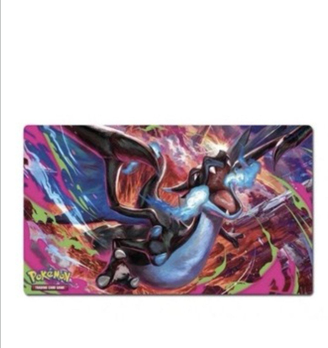 Pokemon playmat Charizard UPC Phantasmal, Hobby en Vrije tijd, Verzamelkaartspellen | Pokémon, Ophalen of Verzenden, Nieuw