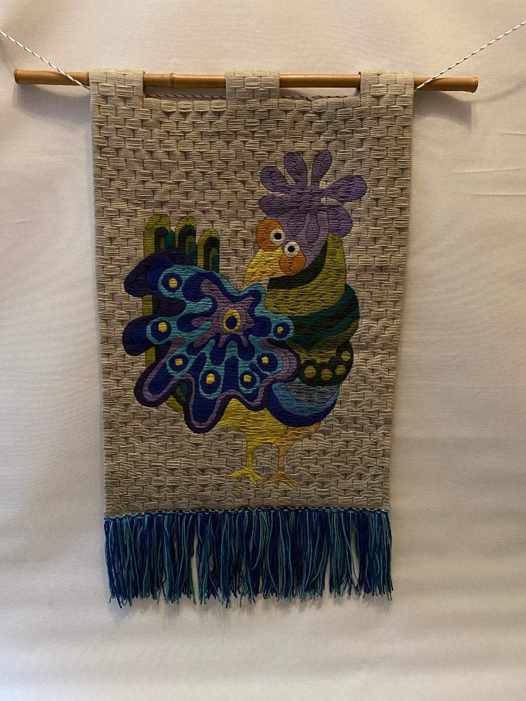Retro Leuk wandkleed met pauw ? aan bamboe stokje, 44 cm, Ophalen of Verzenden, Met ophangsysteem, 66 cm
