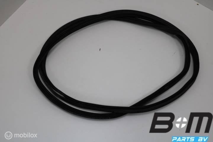 Achterkleprubber VW Passat B8 Variant 3G9827705, Auto-onderdelen, Interieur en Bekleding, Gebruikt