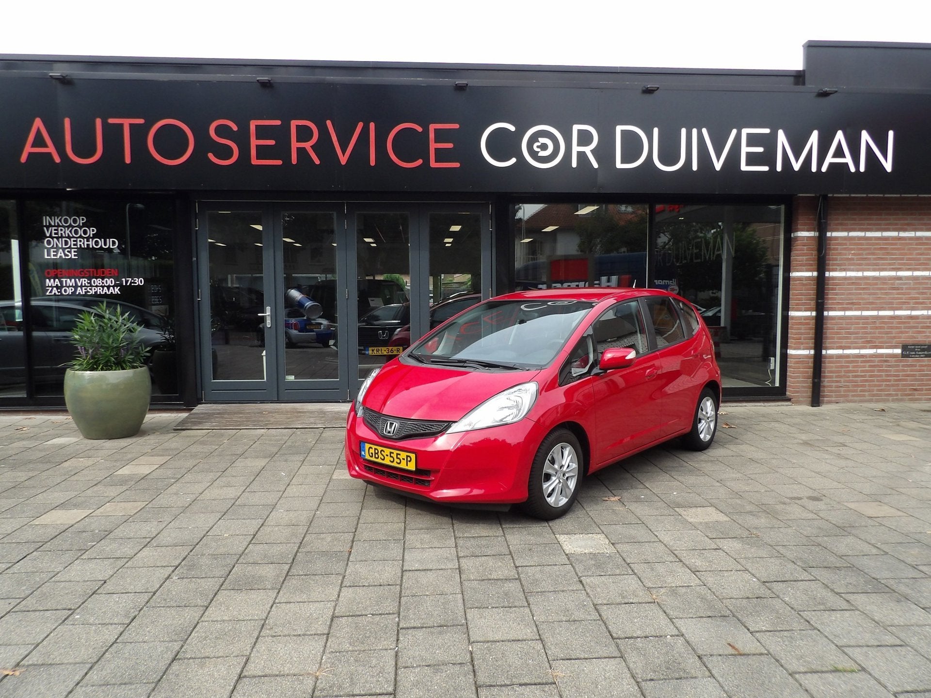 Honda JAZZ 1.4 Trend AUTOMAAT //INCL 12 MAANDAN BOVAG GARANT, Auto's, Honda, Stof, Gebruikt, Zwart, 1051 kg