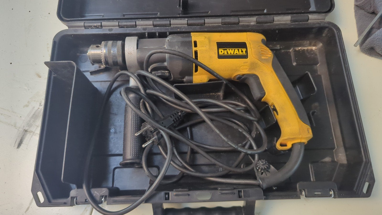 DeWalt Klopboormachine in koffer, Doe-het-zelf en Verbouw, Boormachine, Ophalen of Verzenden, Klopboormechanisme, Gebruikt