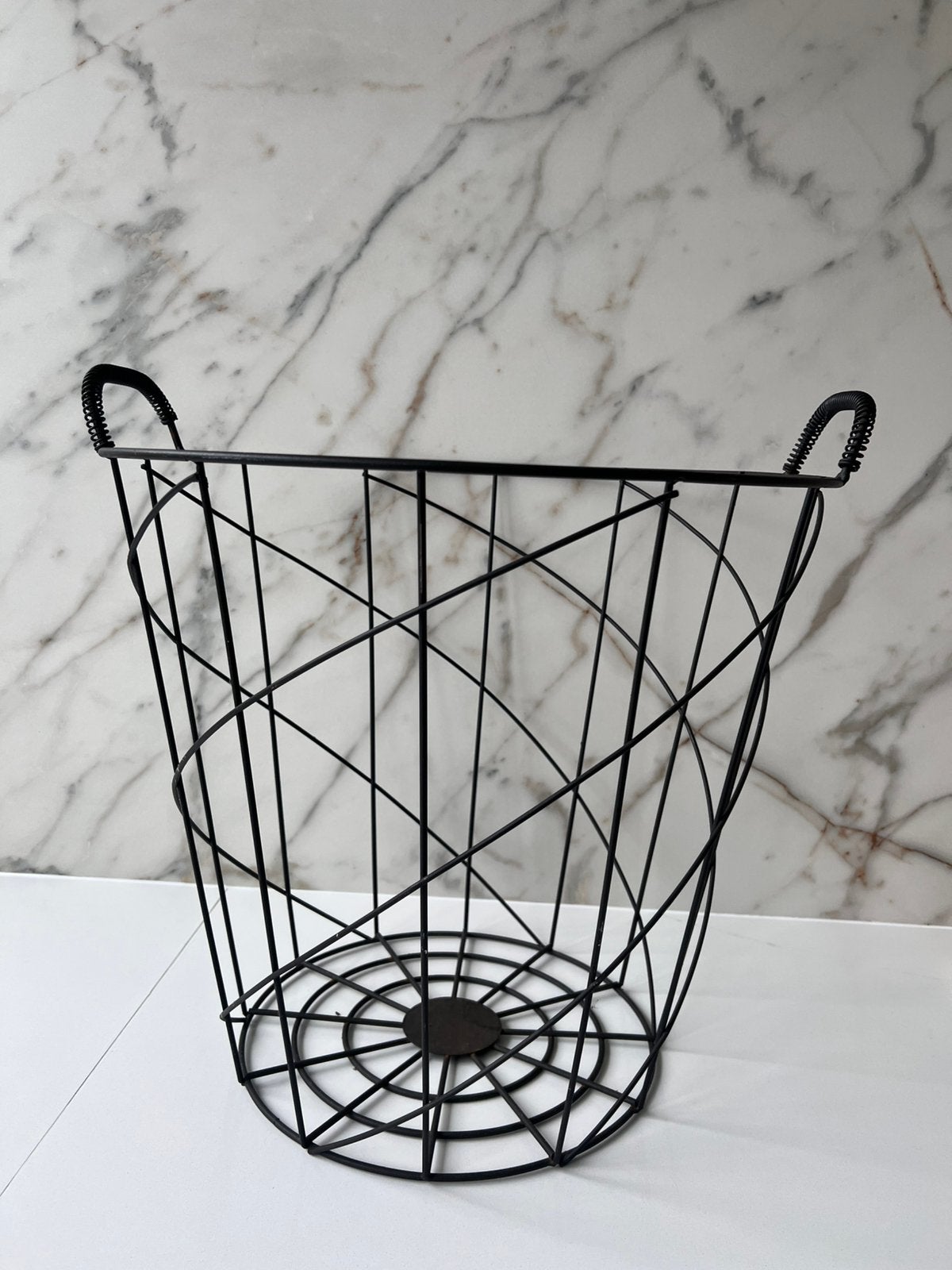 MAT ZWART METALEN GROTE MAND DRAADMAND, Met handvatten, Mand, Rond, Ophalen of Verzenden