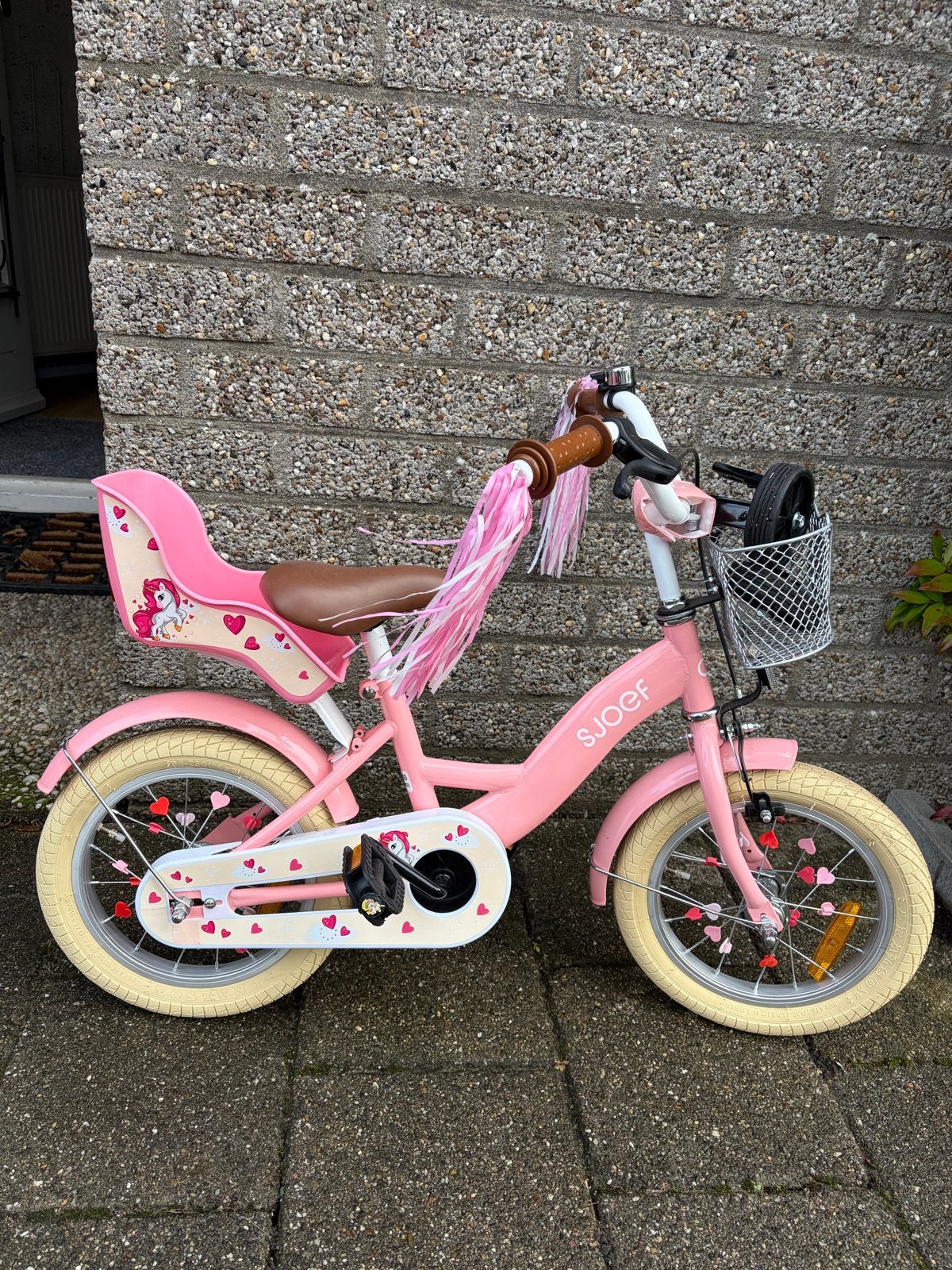 Sjoef kinderfiets roze met mandje en poppenzitje, Fietsen en Brommers, Ophalen, Zijwieltjes, Gebruikt, Velgrem