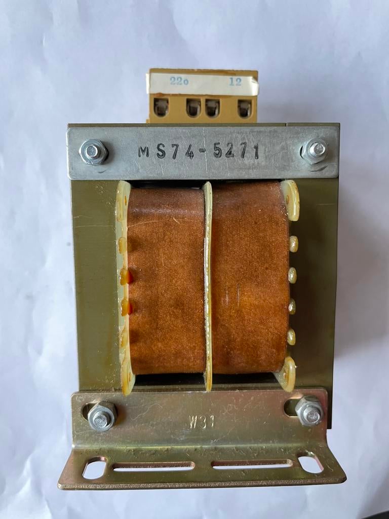 Trafo 220V - 12 V. (NOS)., Hobby en Vrije tijd, Elektronica-componenten, Ophalen of Verzenden, Nieuw