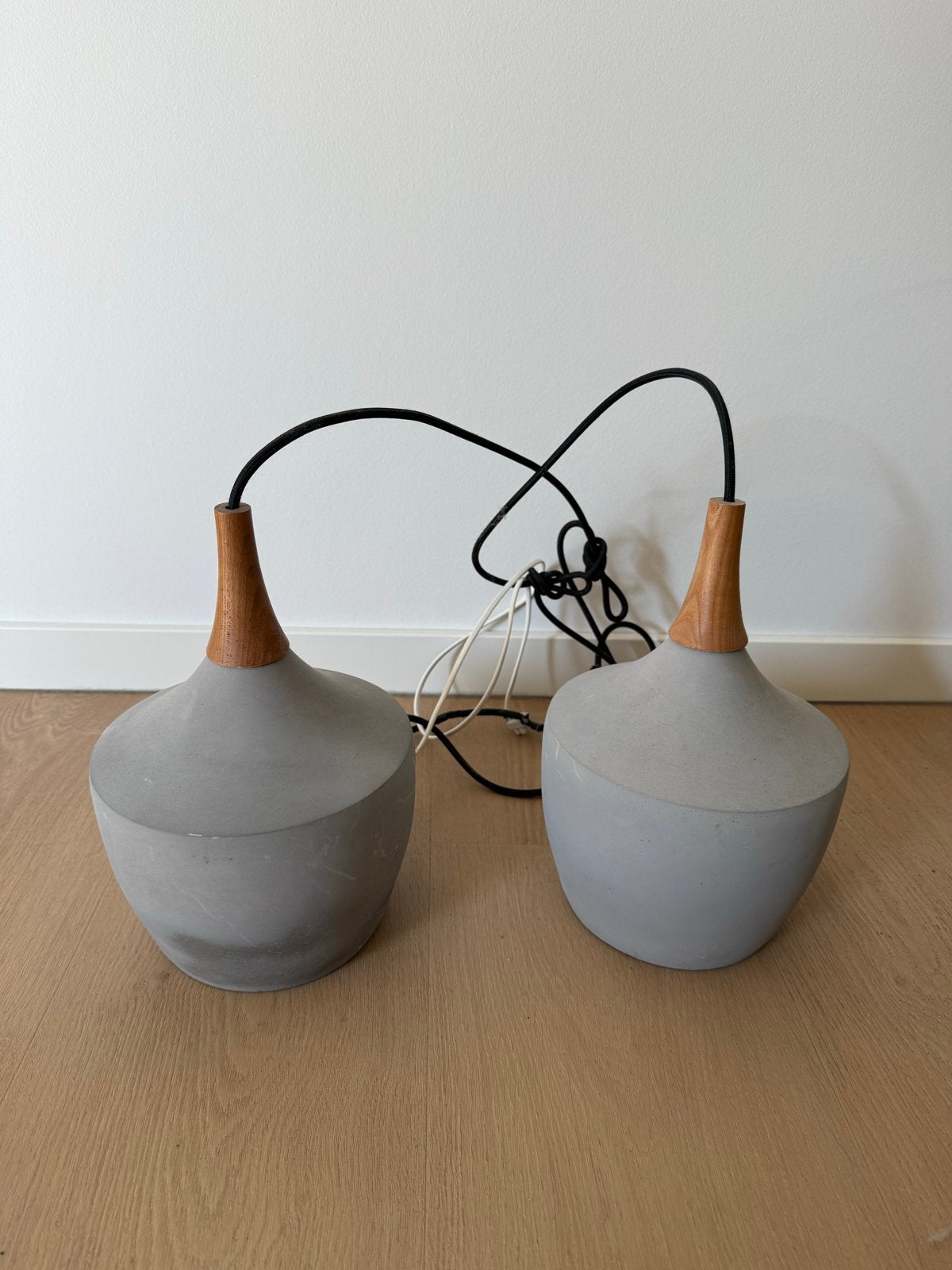 Zuiver Hanglampen Beton met Hout (2 stuks), Ophalen, Zo goed als nieuw, Hout