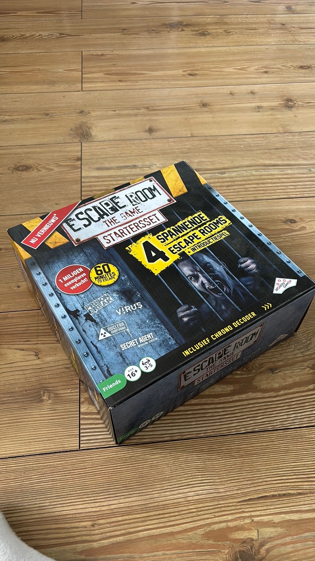 Escape room the game startersset, Hobby en Vrije tijd, Gezelschapsspellen | Bordspellen, Ophalen of Verzenden, Zo goed als nieuw