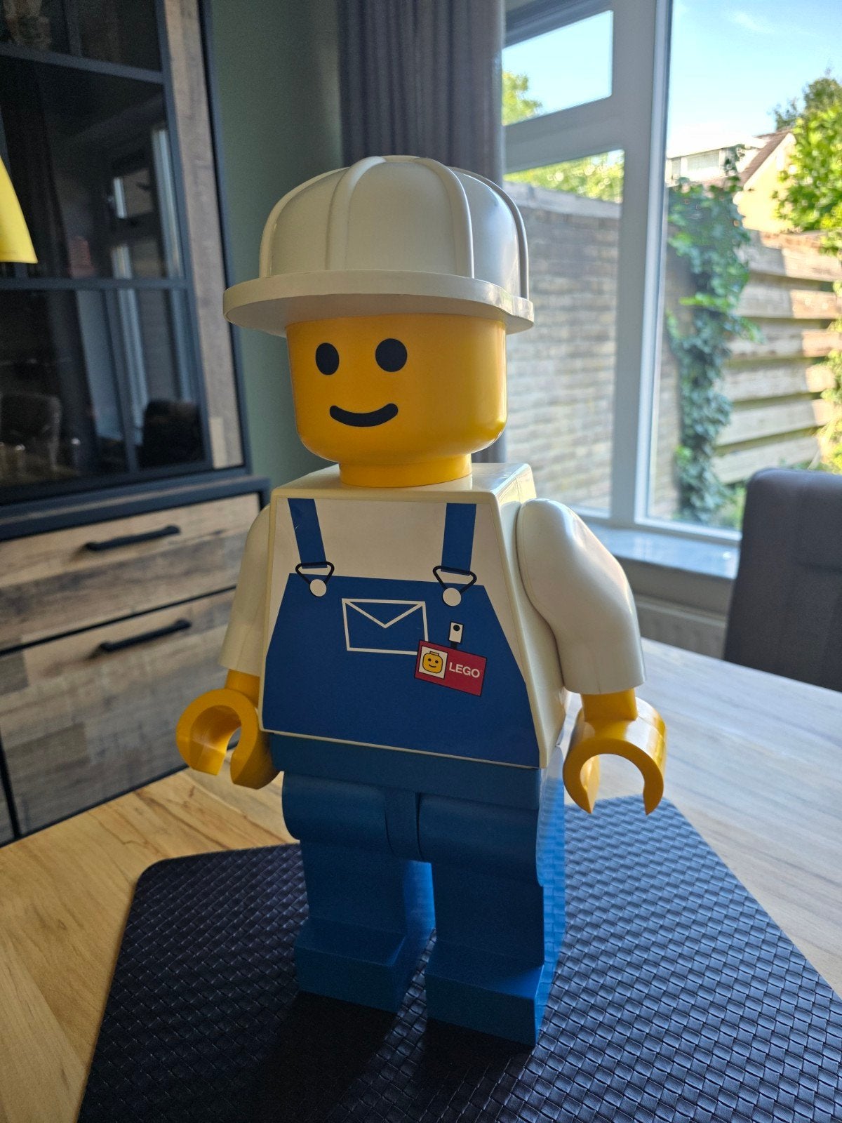 Te koop 50cm hoge Lego winkel display pop, Ophalen of Verzenden, Zo goed als nieuw, Minifiguur, Lego