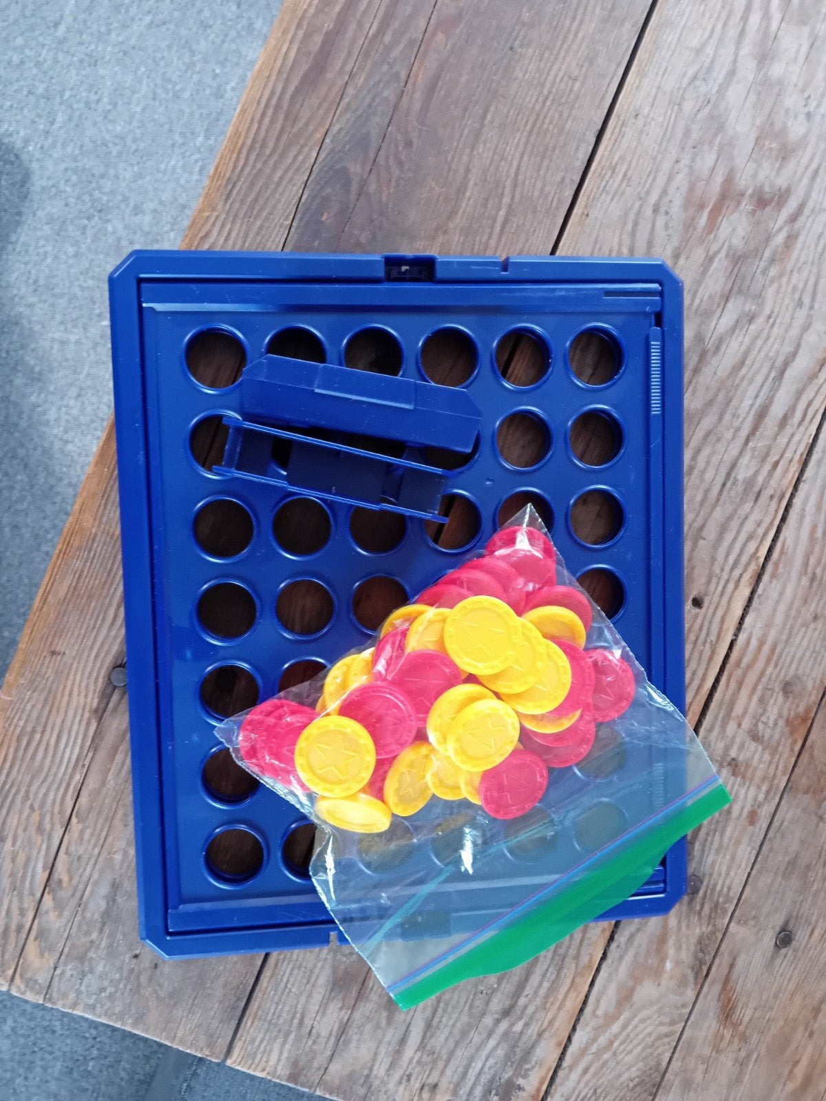4 op een rij spel, Ophalen, Zo goed als nieuw
