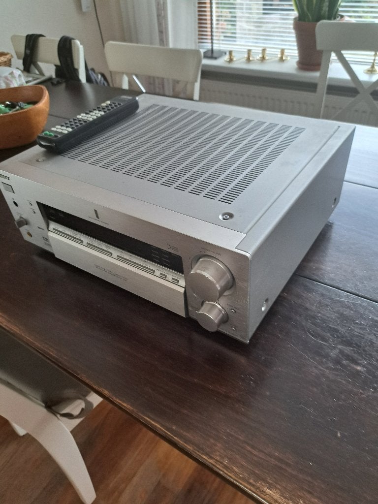 Foto 5 van Sony versterker receiver STR-DB870 met SS-X70ED luidsprekers