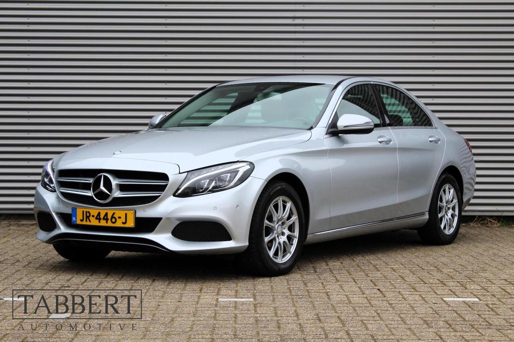 Mercedes C-klasse 180 Edition Automaat Trekhaak, Auto's, Automaat, Leder en Stof, Bedrijf, 19 km/l