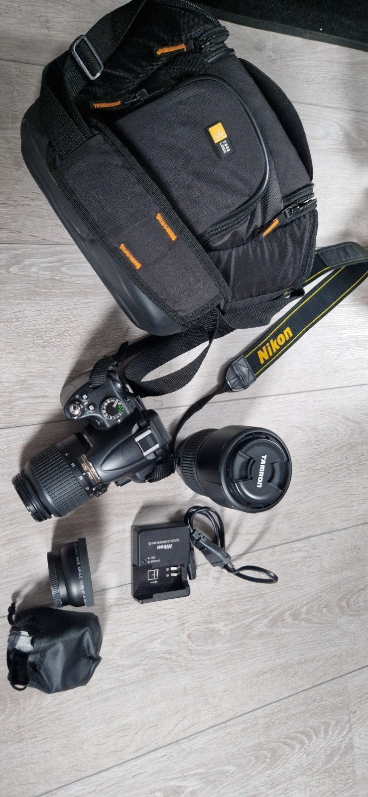 Nikon D5000 Spiegelreflexcamera + Tamron lens en accessoire, Gebruikt, Spiegelreflex, Ingebouwde flitser, Ophalen of Verzenden