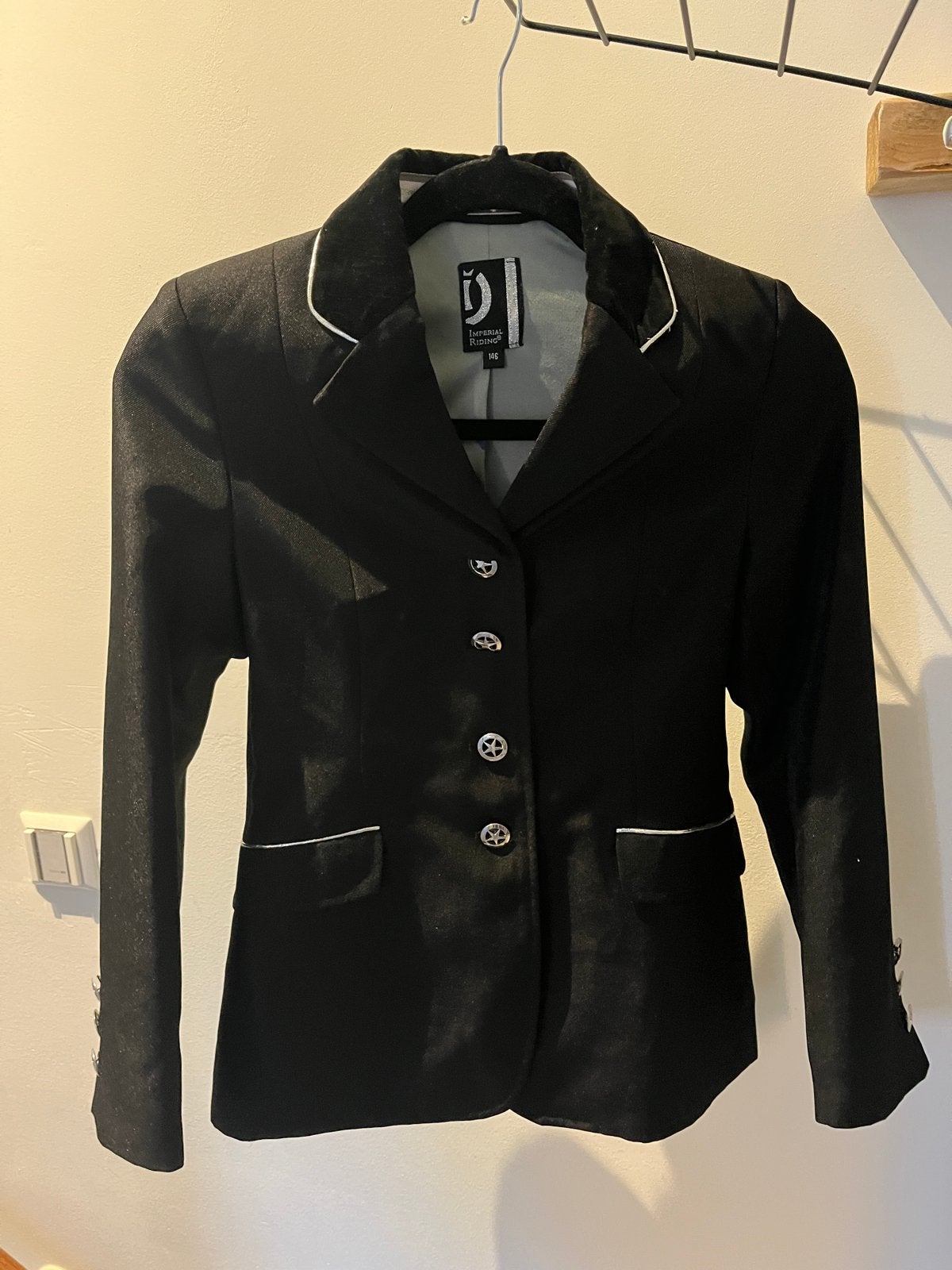 Imperial Riding Dressuur Wedstrijdjasje Maat 146, Ophalen of Verzenden, Gebruikt, Meisje, Jas