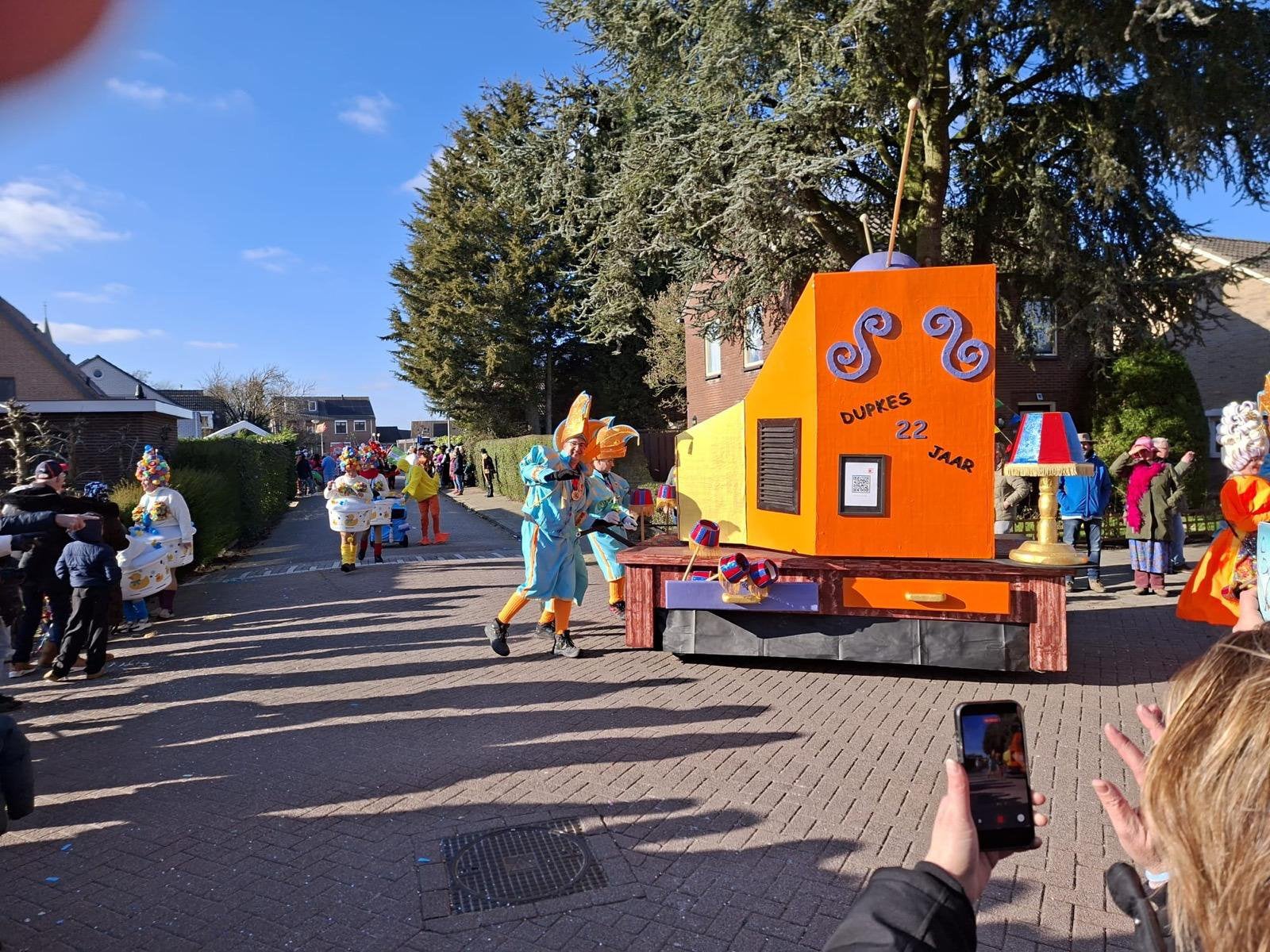 Kleurrijke loopgroep voor 30 p., Kleding | Heren, Carnavalskleding en Feestkleding, Ophalen, Carnaval, Overige maten, Zo goed als nieuw