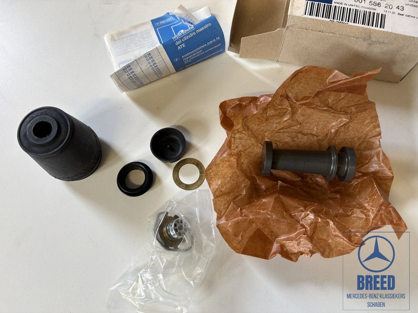 NOS revisieset hoofdremcilinder voor Mercedes-Benz W110 W111, -, Nieuw, Ophalen of Verzenden, -