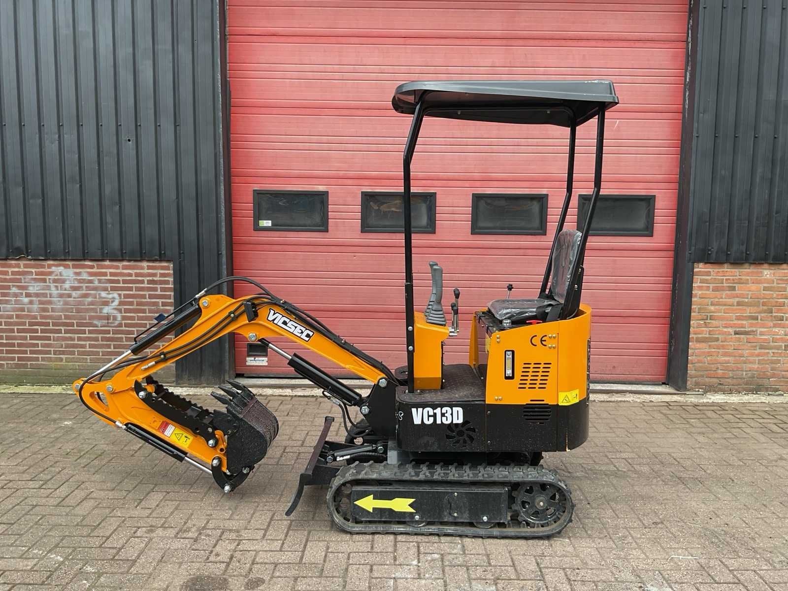 VICSEC VC13D Geel Minigraafmachine, Zakelijke goederen, Machines en Bouw | Kranen en Graafmachines, Graafmachine