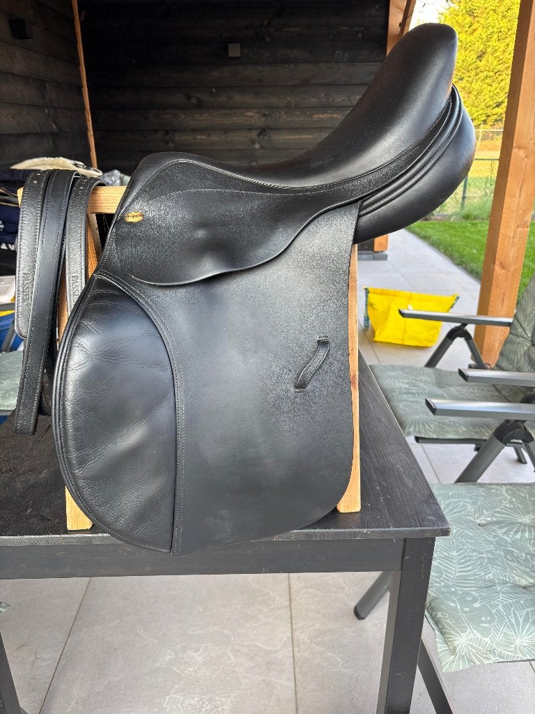 Harry Dabs Avant DJ springzadel - 18 inch - Incl. Treeclix, Dieren en Toebehoren, Paarden en Pony's | Zadels, Overige merken, XL (18 inch of meer)