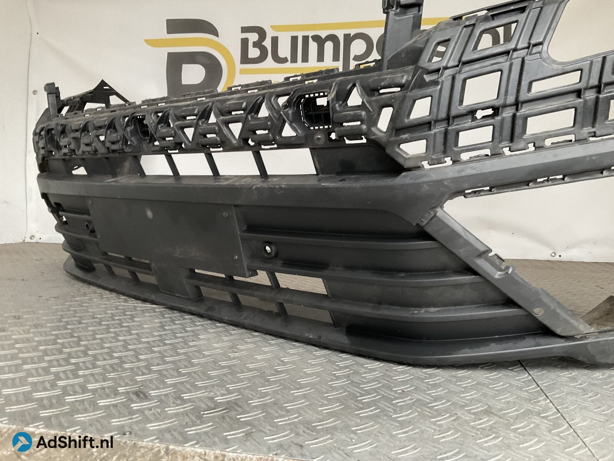 Bumper Volkswagen Crafter 7C0 17-22 7C0807221 Voorbumper C5-, Bumper