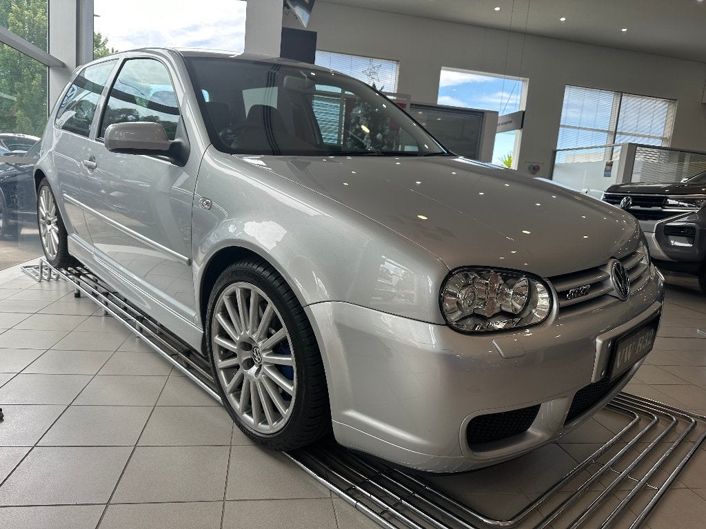 gezocht Golf R32. Gezocht VW R32, Auto's, Zwart, Blauw, Leder, Handgeschakeld