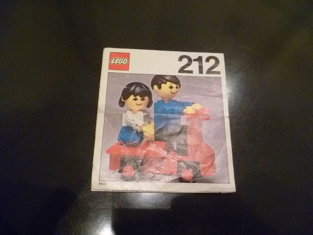 Vintage Lego Voorbeeld boekje 212 jaar 1976, Kinderen en Baby's, Speelgoed | Duplo en Lego, Ophalen, Gebruikt, Inclusief instructies