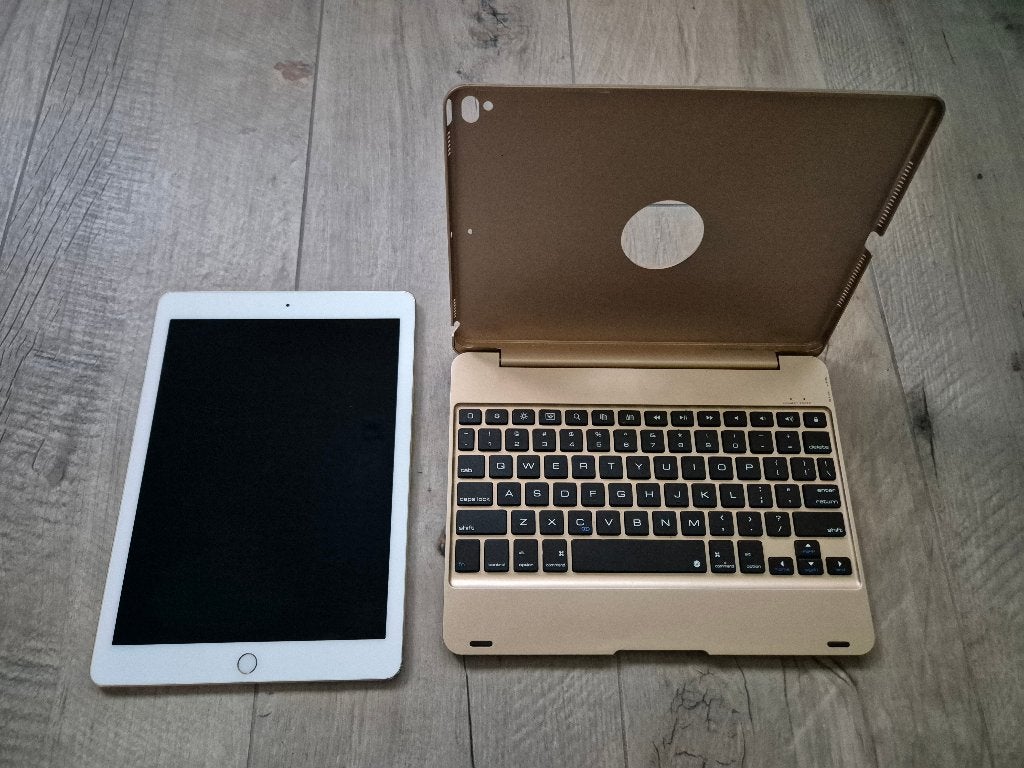 iPad Pro A1673 32 GB 9,7inch, Computers en Software, 10 inch, Rose Goud, Gebruikt, 32 GB