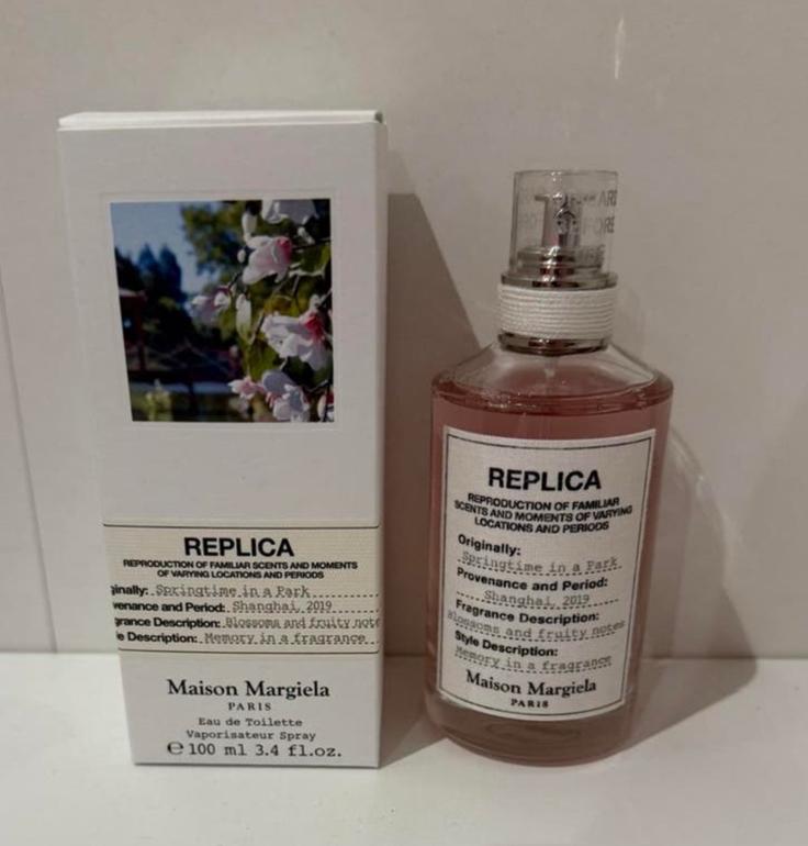 Maison Margiela Springtime in a Park 100 ml, Sieraden, Tassen en Uiterlijk, Uiterlijk | Parfum, Ophalen of Verzenden, Zo goed als nieuw