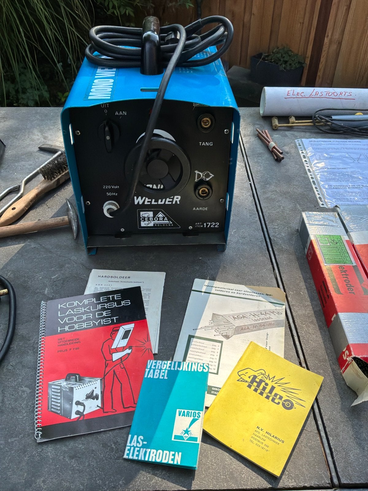 Mono Welder lasapparaat met toebehoren en elektroden, Ophalen, Gebruikt, 150 tot 250 ampère, Elektroden