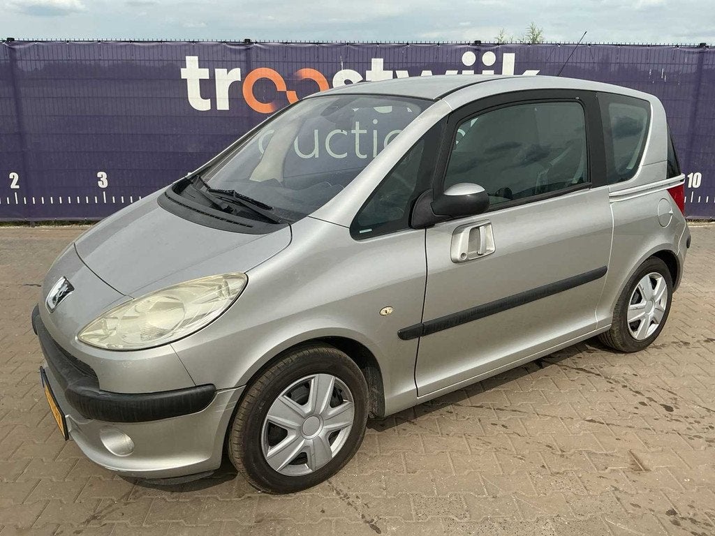 2007 - Peugeot - 1007 - 1.4-16V Gentry - Personenauto, Auto's, Peugeot, Voorwielaandrijving, 4 cilinders, 610 kg, 49 €/maand