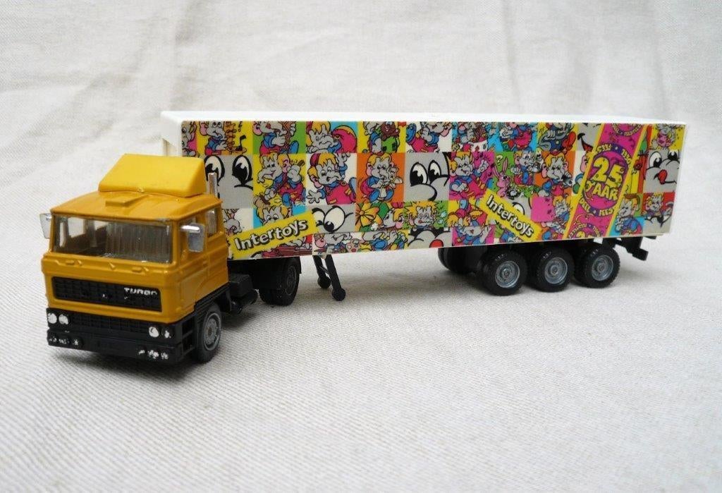 Solido Daf 2800 + oplegger Intertoys 25 jaar jubileum 1/58., Hobby en Vrije tijd, Modelauto's | 1:50, Ophalen of Verzenden, Zo goed als nieuw