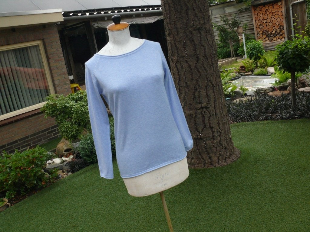 MAARIYAH zomertrui maat M als nieuw, Ophalen of Verzenden, Zo goed als nieuw, Maat 38/40 (M), Blauw