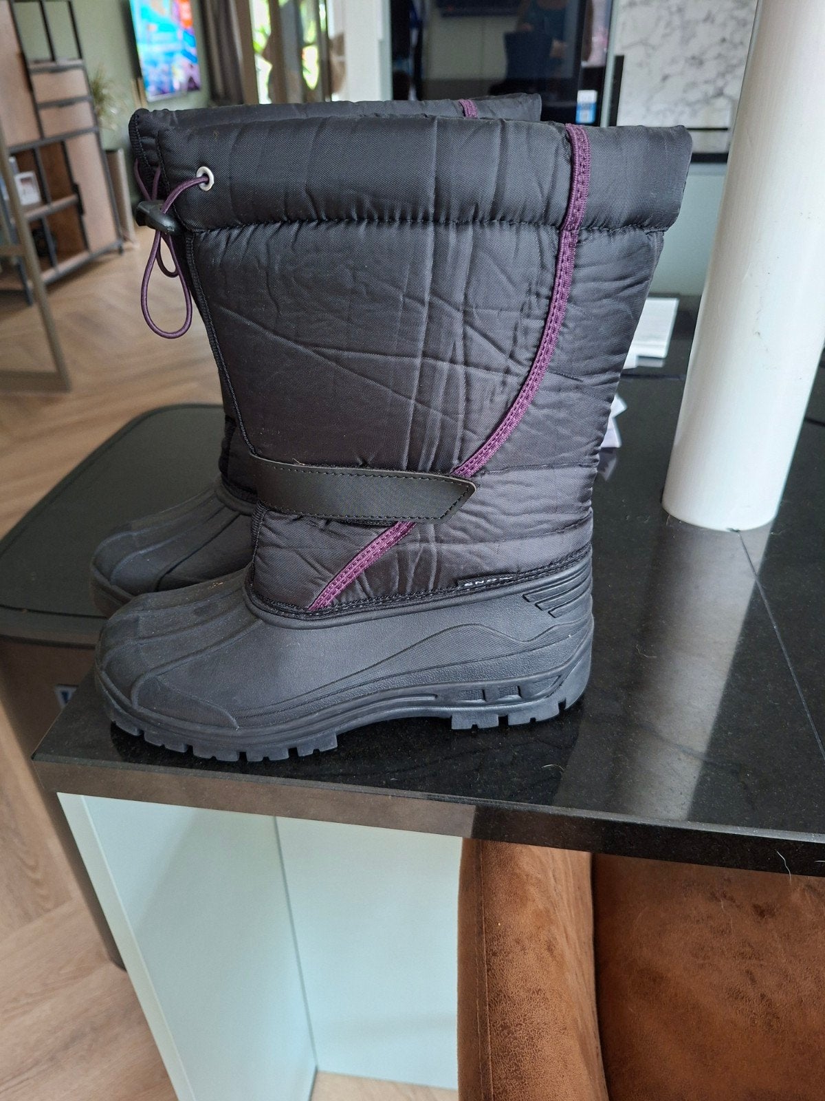 Snowboots maat 39 - Perfect voor de winter!, Ophalen, Gedragen, Zwart, Snowboots