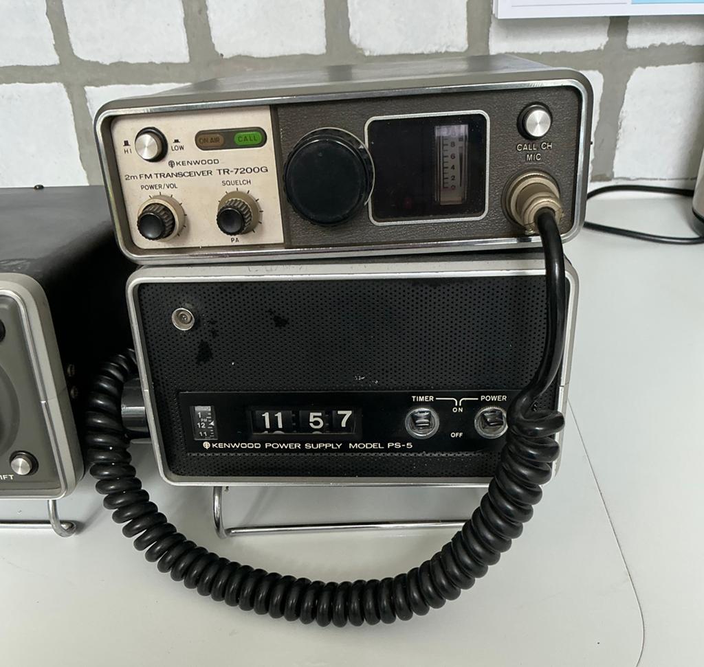Kenwood TR-7200G, met VFO-30G en voeding PS-5 en klok, Telecommunicatie, Zenders en Ontvangers, Ophalen of Verzenden, Gebruikt